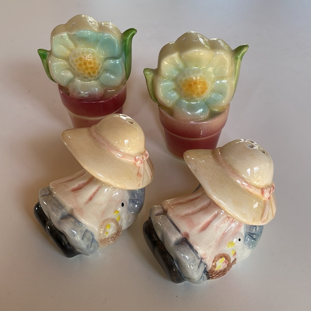 VTG Salt and Pepper Shakers
